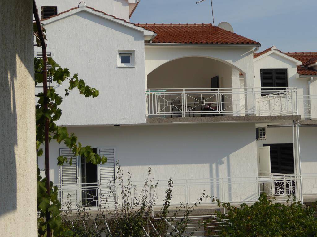 Apartments Bojanic Vodice Exterior photo